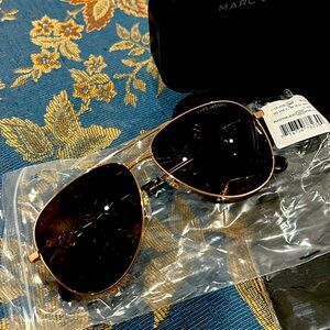 New full set Marc Jacobs sunglasses